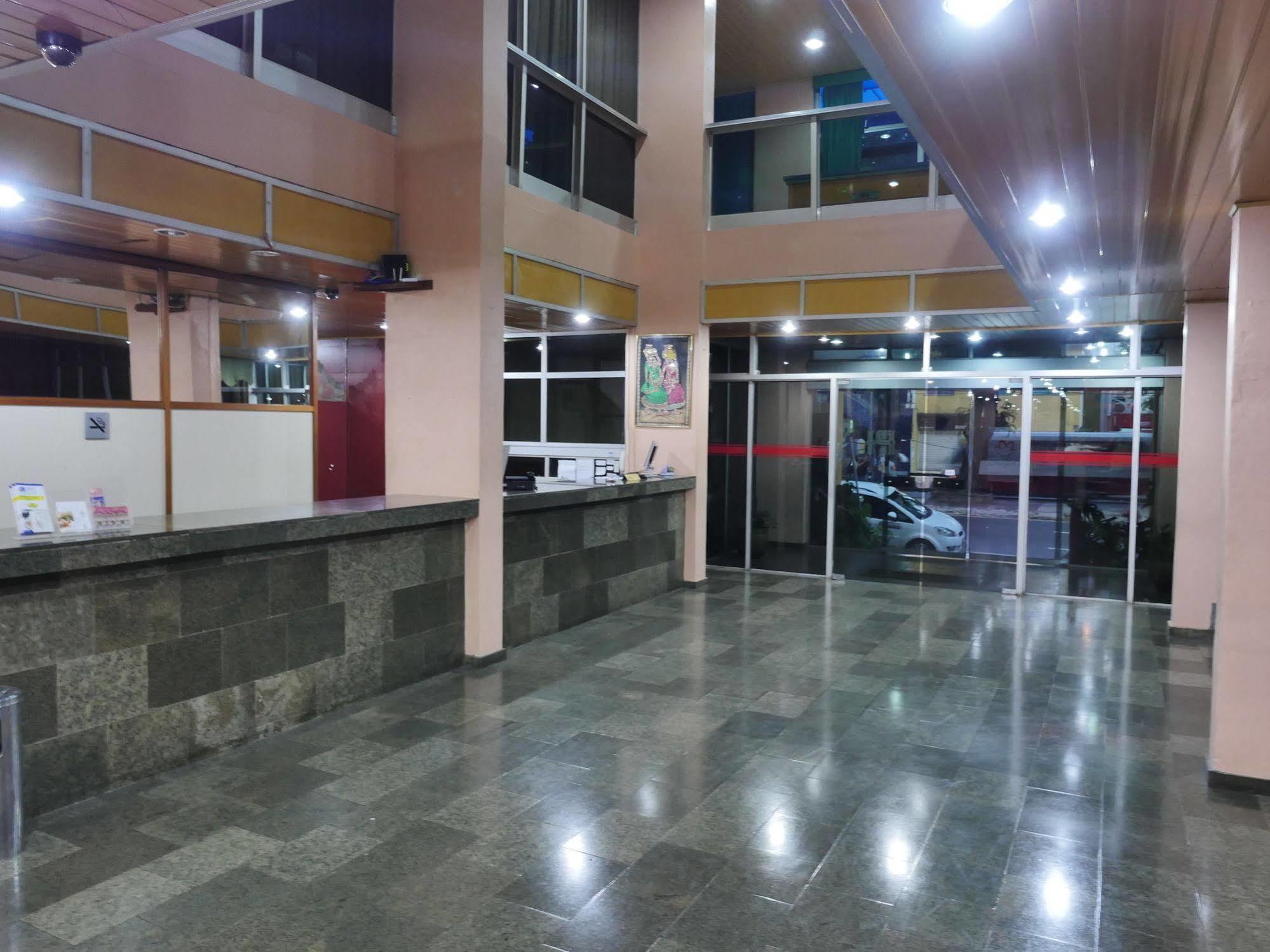 Plaza Hotel Manaus Bagian luar foto